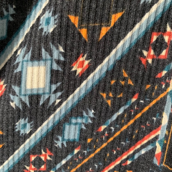 LuLaRoe Joy Vest - Medium - Picture 2 of 4